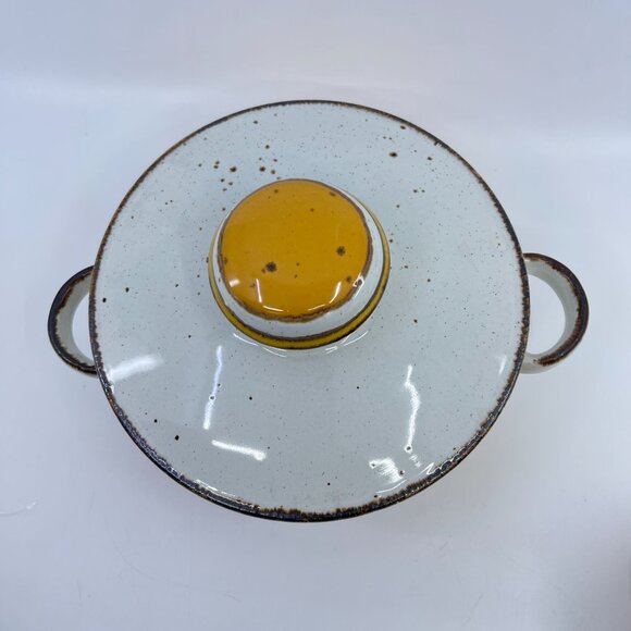 vintage stonehenge midwinter sun covered casserole with handles 1970's - Picture 2 of 5